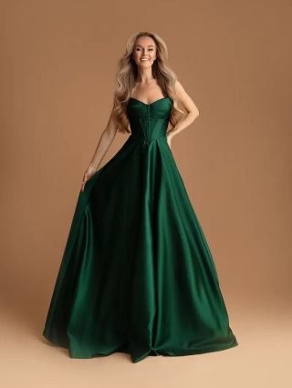 Dokonalá novinka na plesy i gala-večery 💚❤️🩵 Saténové společenské šaty Ruth došity a naskladněny ve 3 nejoblíbenějších...